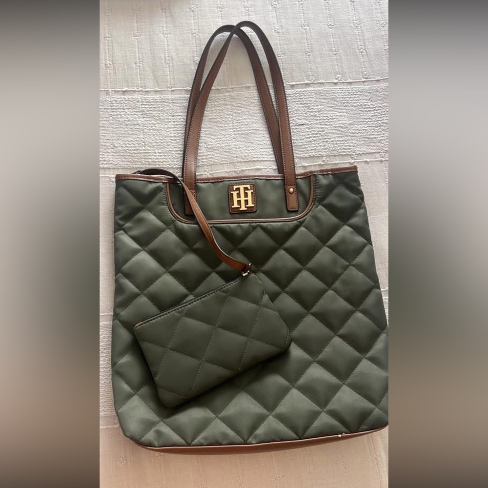 Tommy Hilfiger Quilted Nylon Tote Bag With Pouch Olive With Faux Leather Trim